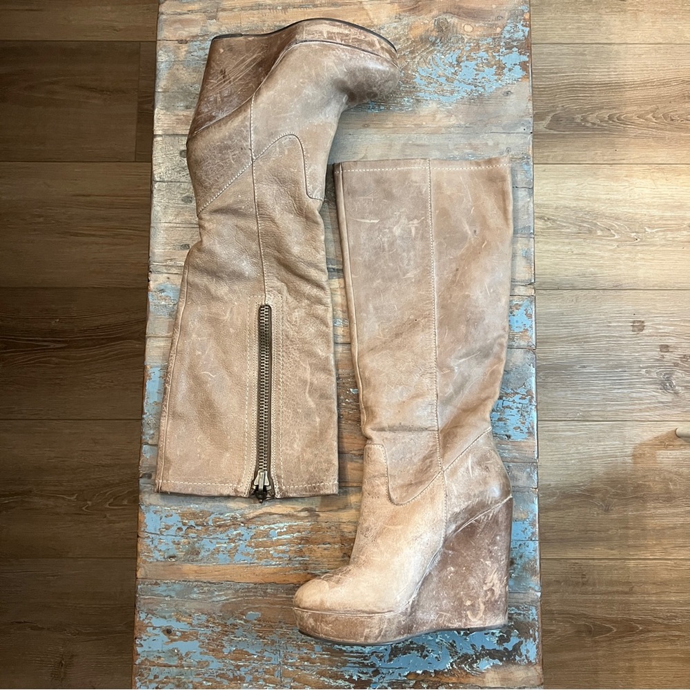 Vintage Steven  by Steve Madden Oiled Leather 5” wedge heel boots, SZ 8